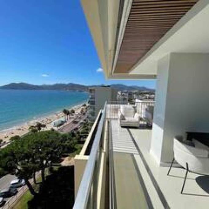 Vue Exceptionnelle Cannes
