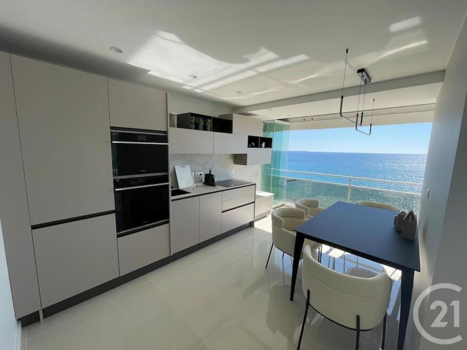 Vue Exceptionnelle Appartement Cannes
