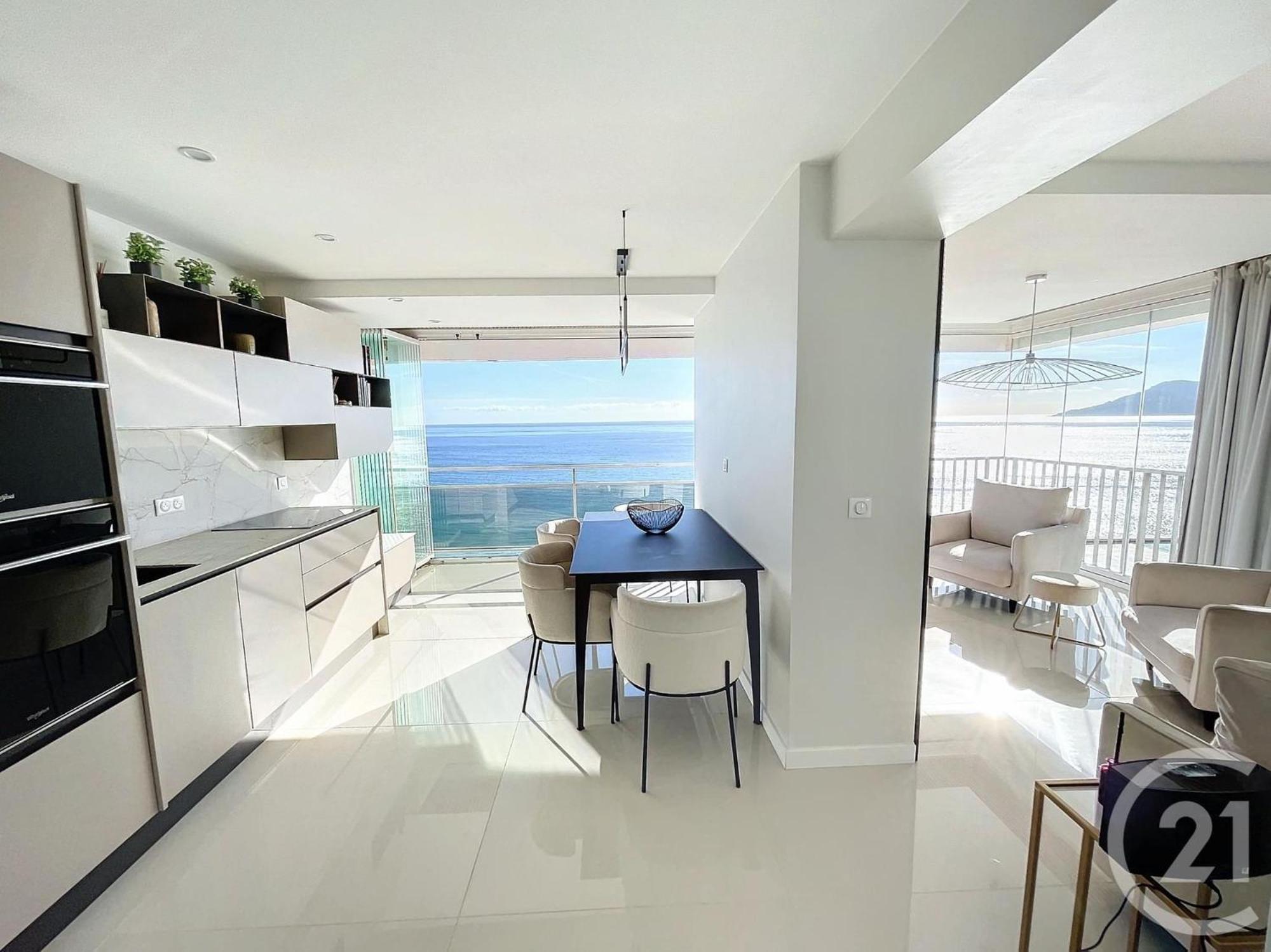 Vue Exceptionnelle Cannes